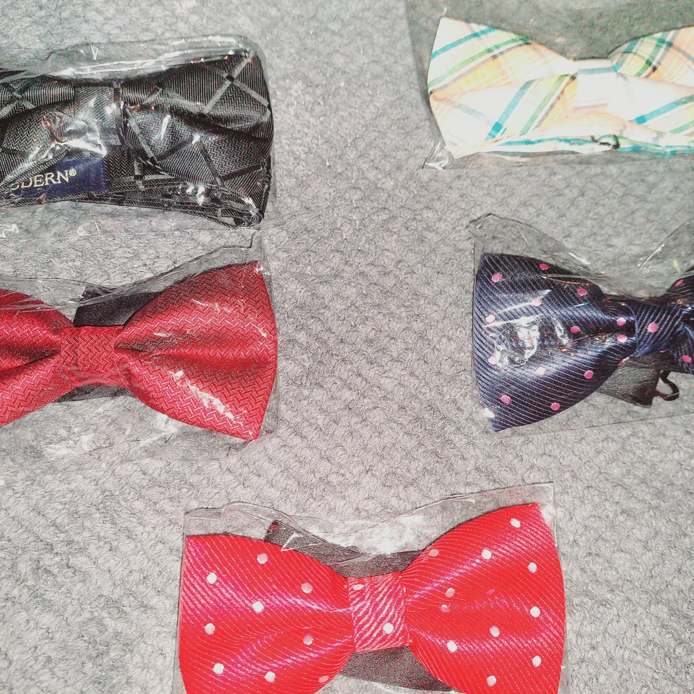 Young Boy Bow Tie - Lot of 5 pieces. Set of Colorful Bow Ties